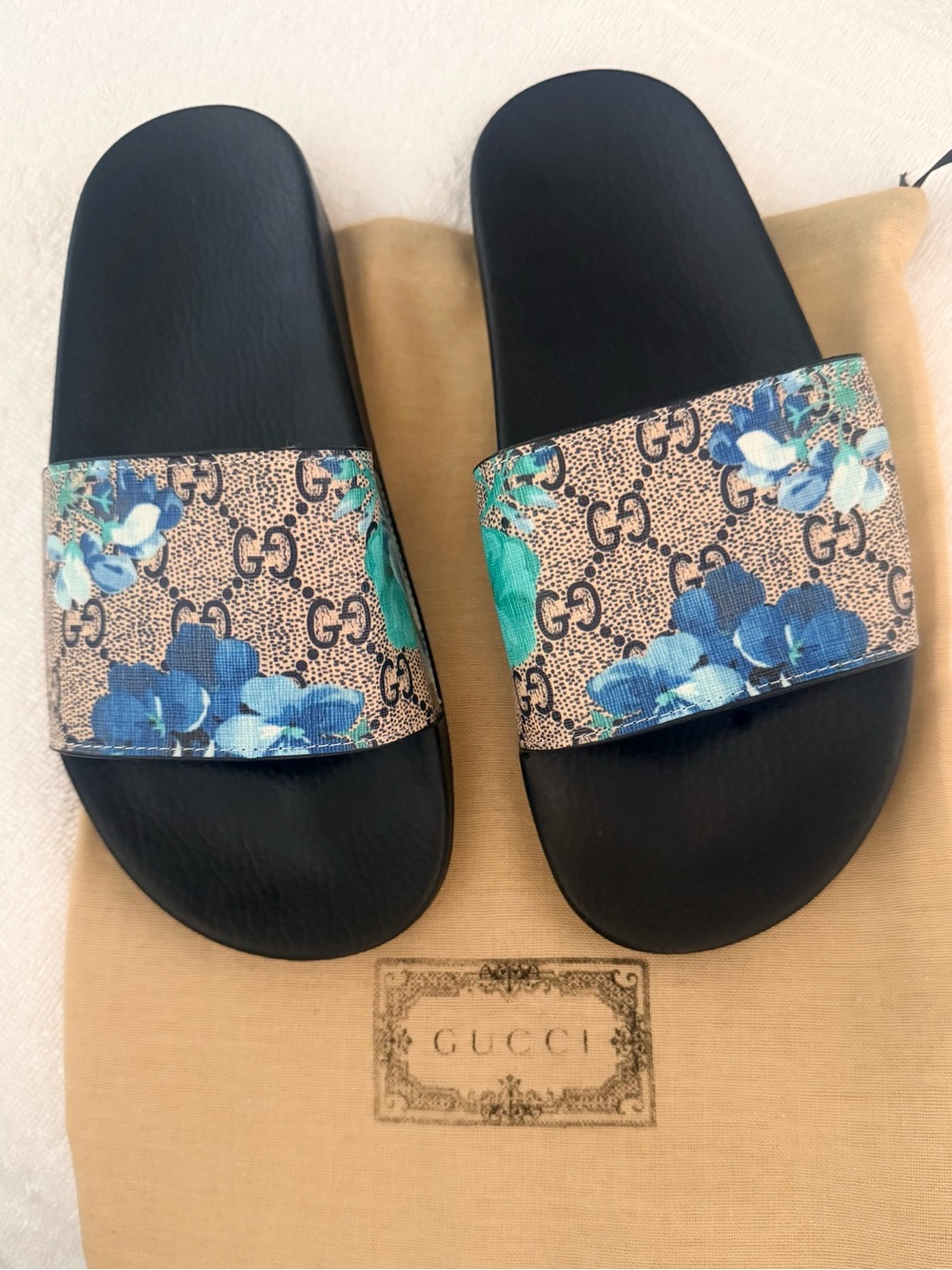 Gucci GG Supreme Slides with Blue Floral Strap